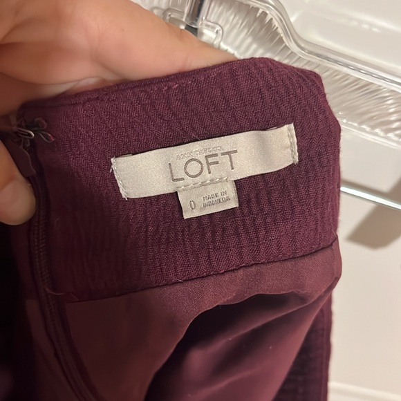 LOFT Skirt with Pockets - Picture 4 of 4